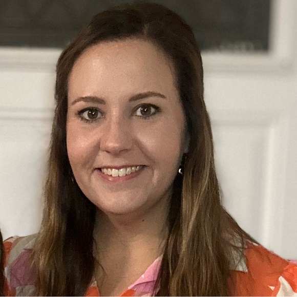 Meet your Posher, Taylor - Picture 1 of 1